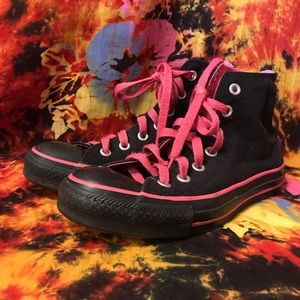 Black/hot pink high top converse size 6